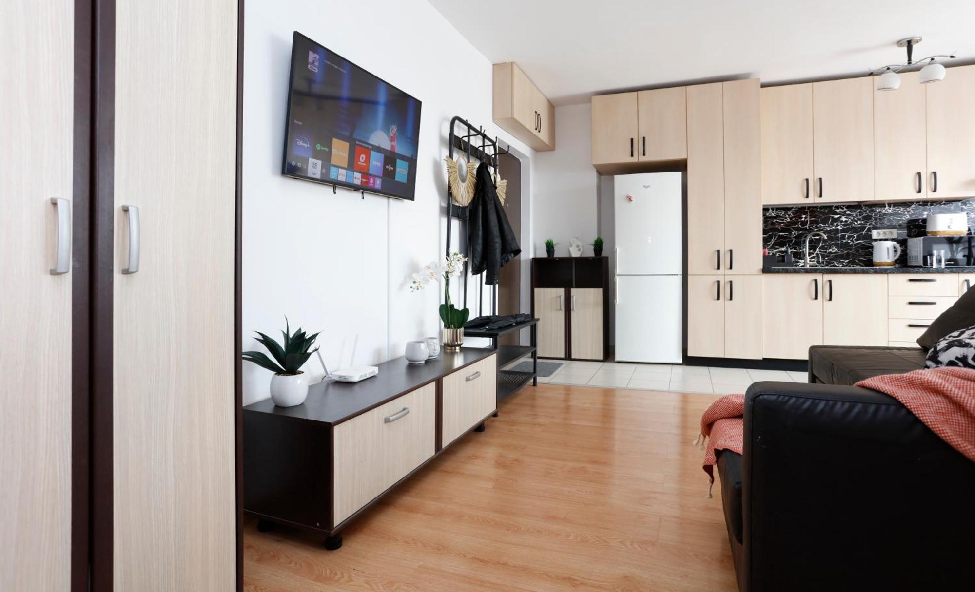 Enchanting Retreat - Historic Old Town - Pet-Friendly Haven - Steps From Unirii Bucarest Extérieur photo