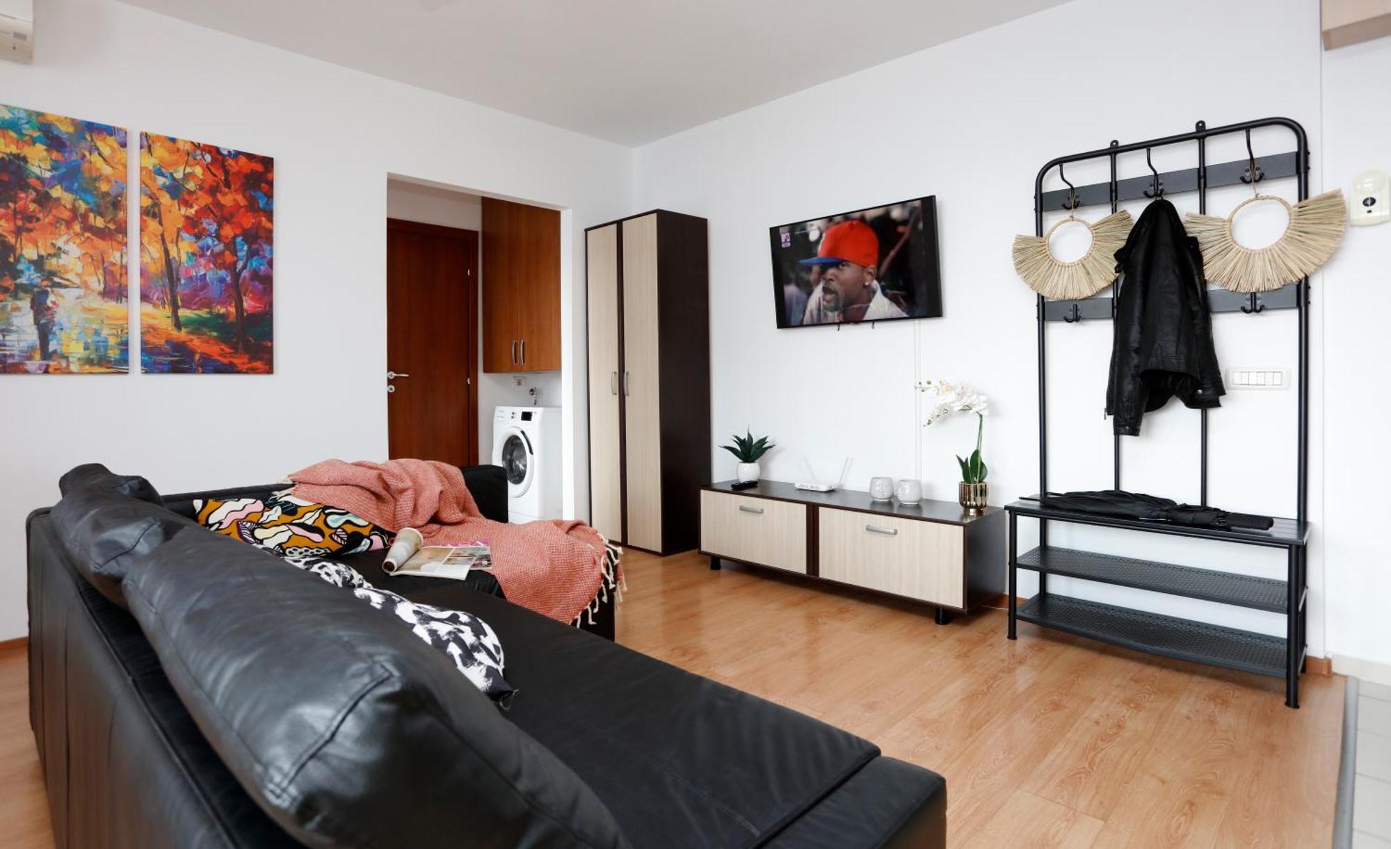 Enchanting Retreat - Historic Old Town - Pet-Friendly Haven - Steps From Unirii Bucarest Extérieur photo