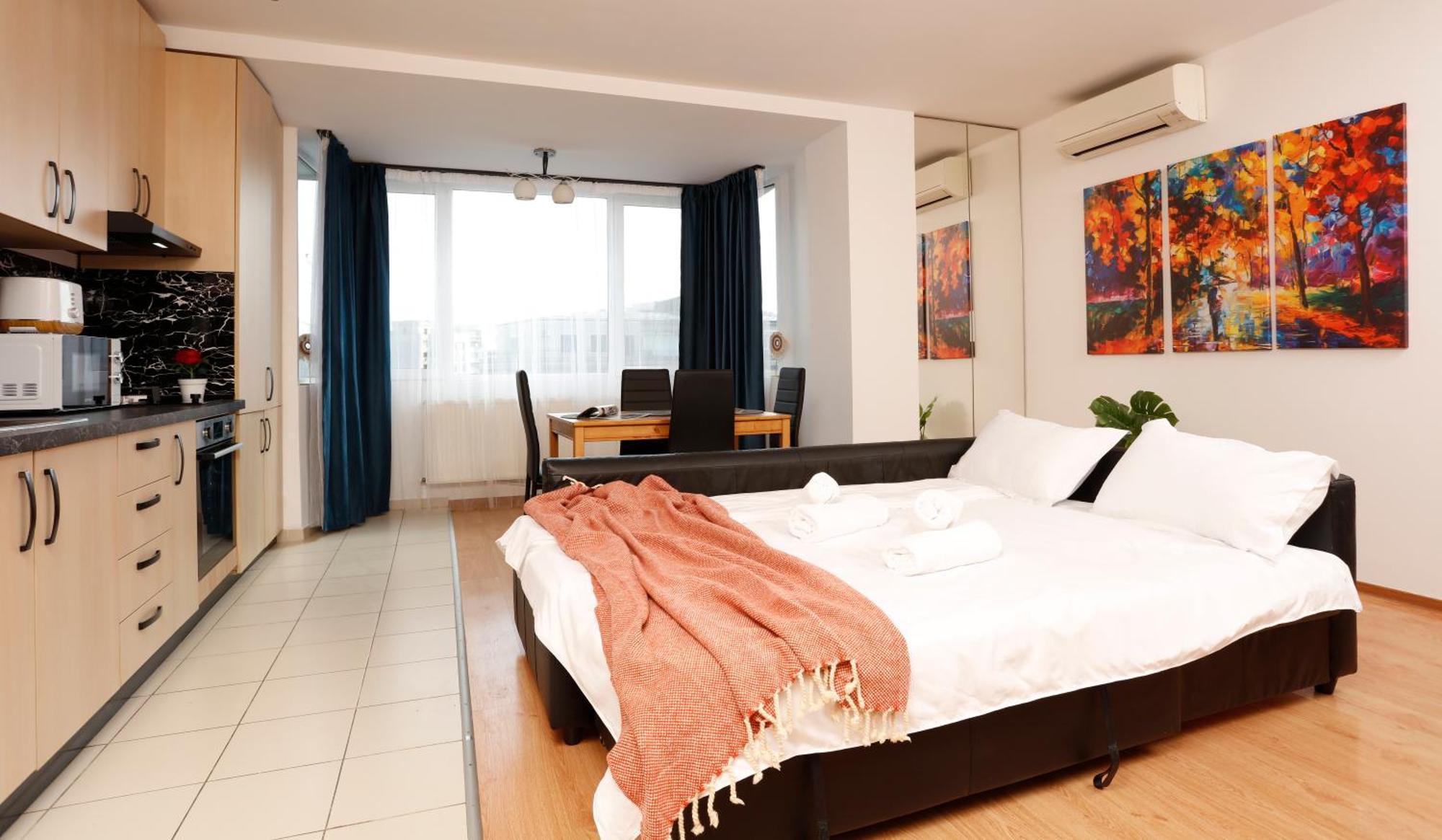 Enchanting Retreat - Historic Old Town - Pet-Friendly Haven - Steps From Unirii Bucarest Extérieur photo