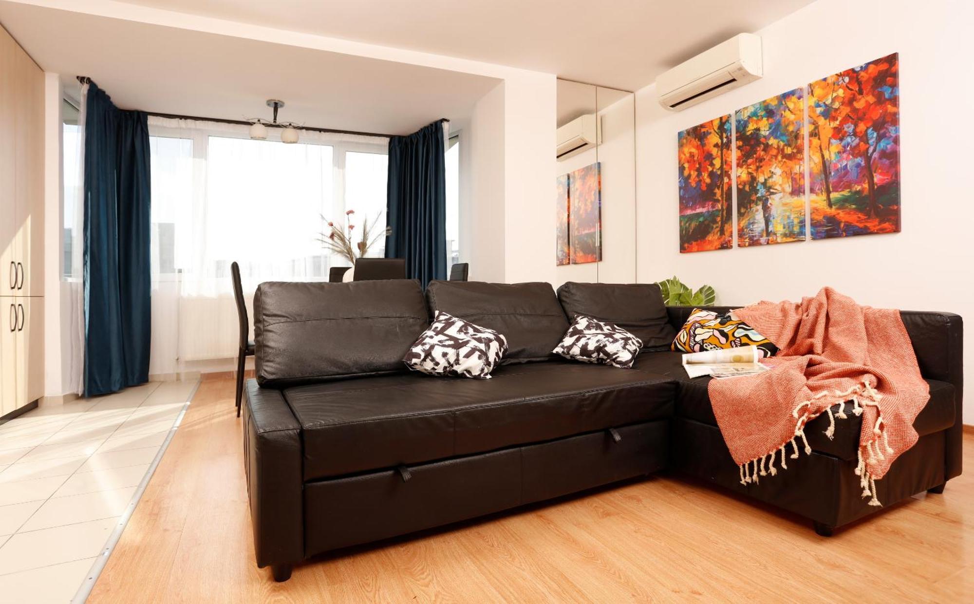 Enchanting Retreat - Historic Old Town - Pet-Friendly Haven - Steps From Unirii Bucarest Extérieur photo