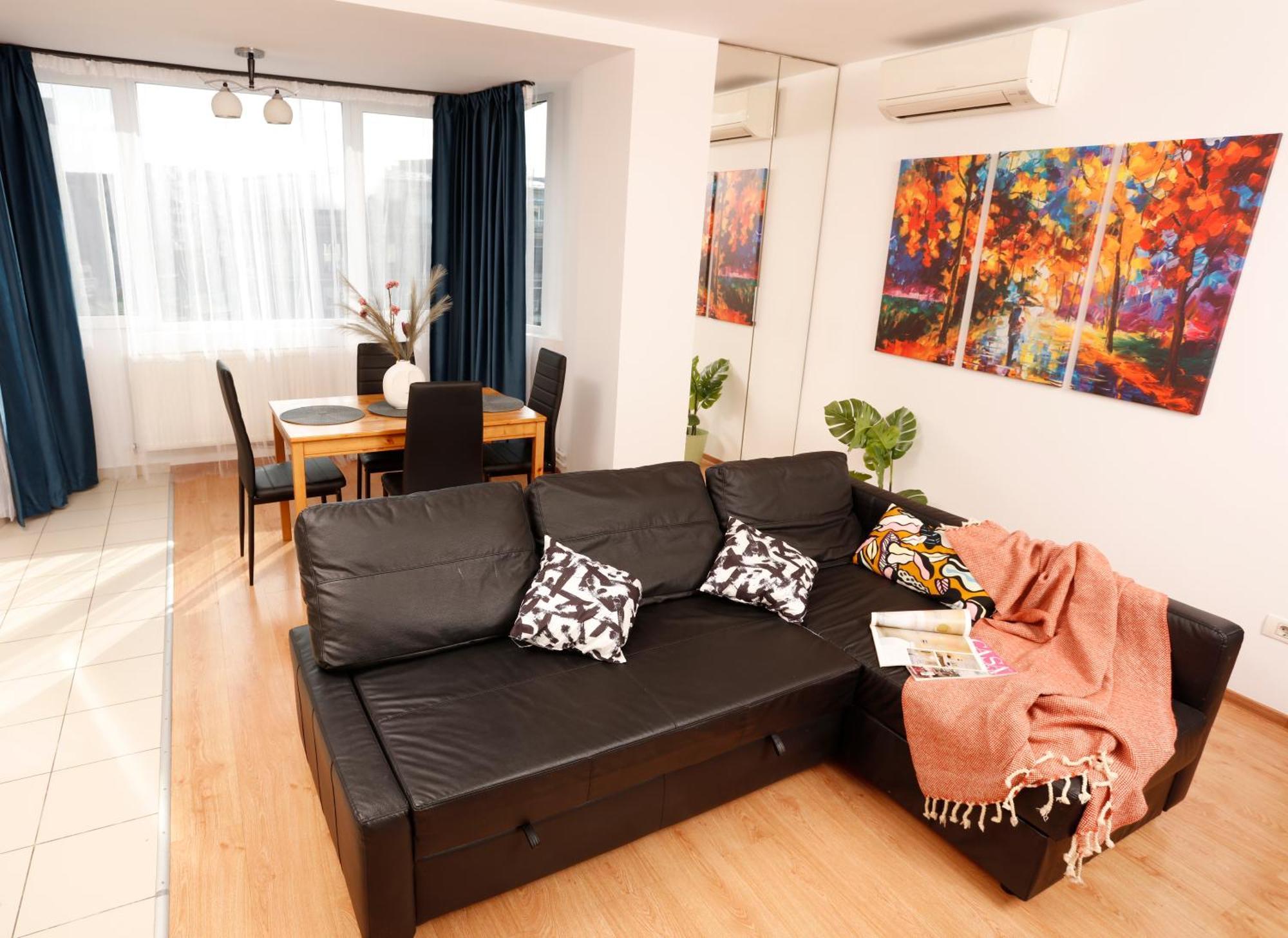 Enchanting Retreat - Historic Old Town - Pet-Friendly Haven - Steps From Unirii Bucarest Extérieur photo